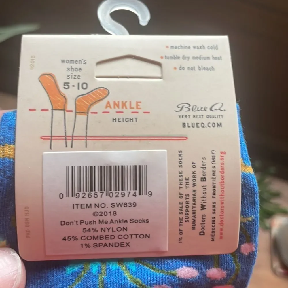 NWT Blue Q “Don’t Push Me” ankle socks